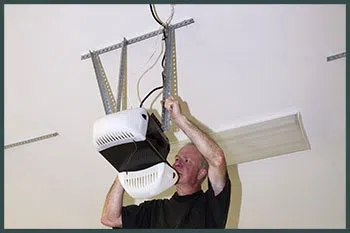 Two Guys Garage Doors Evanston, IL 847-893-0693 - serv-cont-open-gr-43m